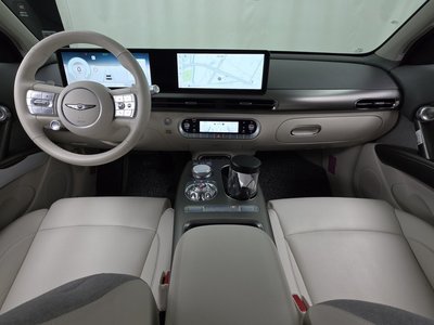 2022 Genesis GV60 photo 5