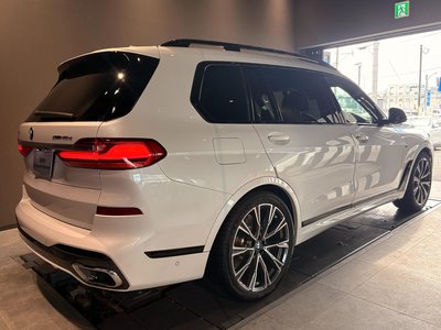 2022 BMW X7 — фото 8