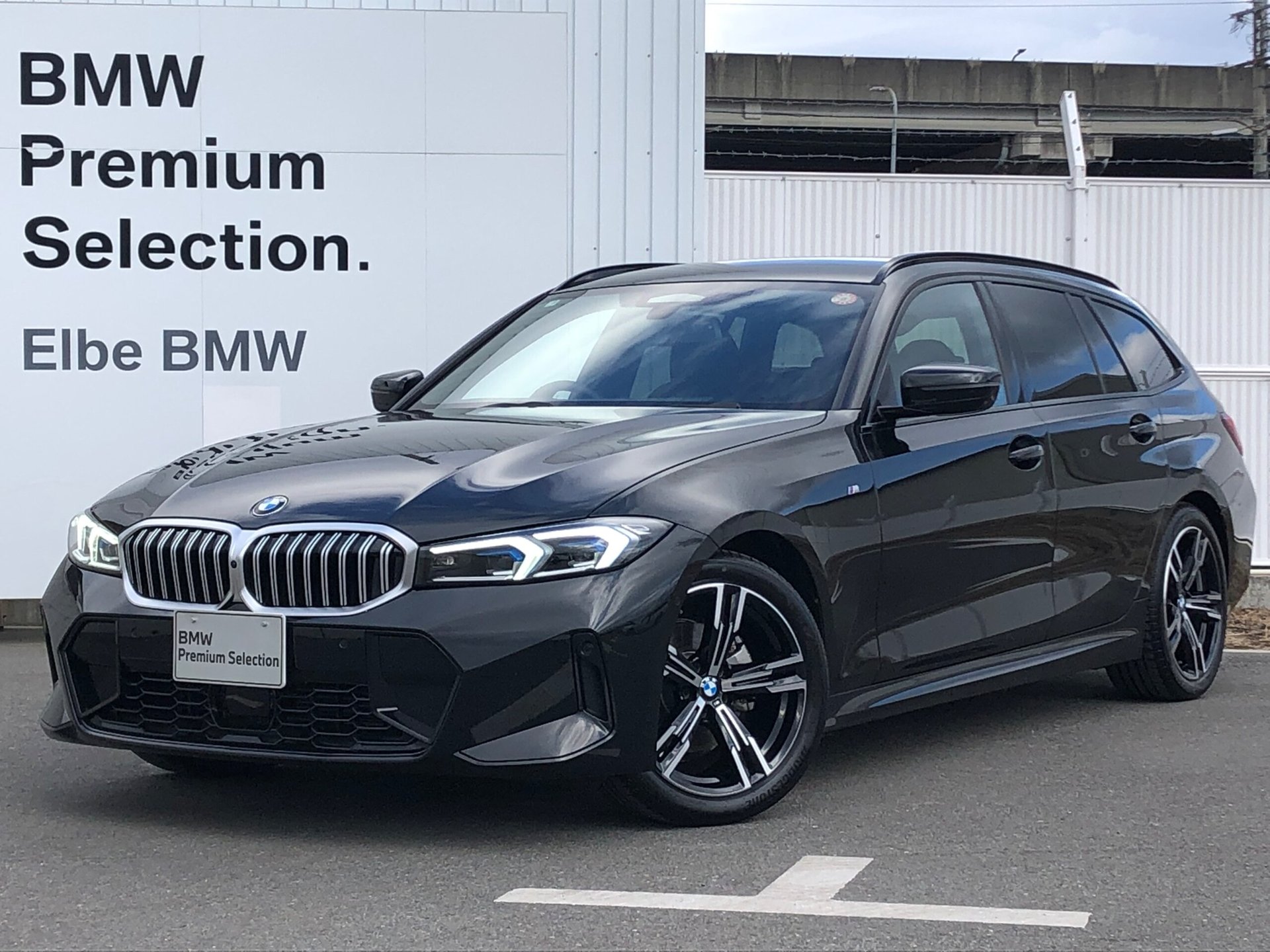 BMW 3 SERIES TOURING - View 1