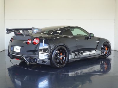 NISSAN GT-R - 2