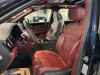 BENTLEY BENTAYGA - 8