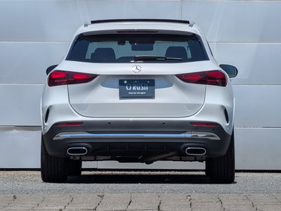 MERCEDES-BENZ GLA - 7