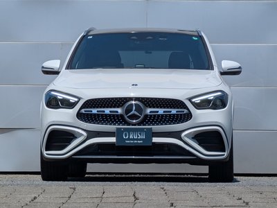 MERCEDES-BENZ GLA - 10