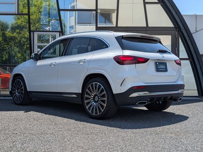 MERCEDES-BENZ GLA - 8