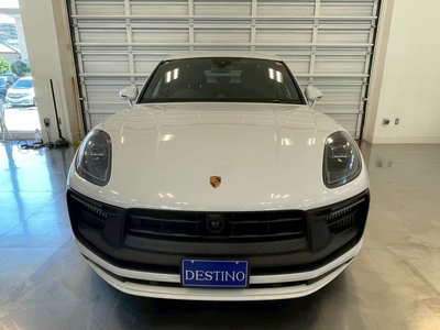 PORSCHE MACAN - 2