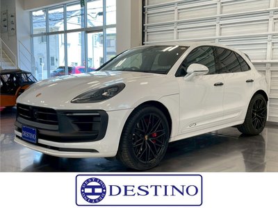 PORSCHE MACAN - 1