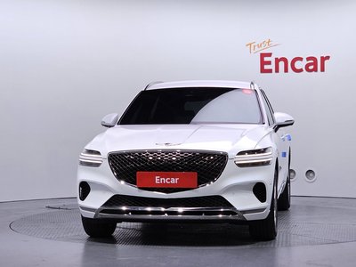 صورة 2 لـ 2023 Genesis GV70