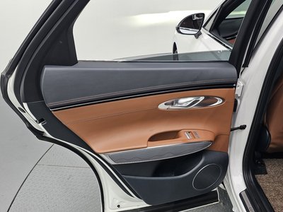2023 Genesis GV70 — миниатюра 15