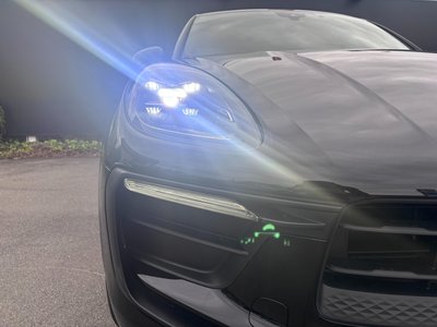 PORSCHE MACAN - 6