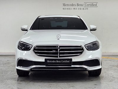 MERCEDES-BENZ E-CLASS - 2