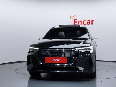 AUDI E-TRON - 2