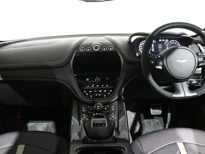 ASTON MARTIN DBX - 2