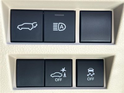2024 Toyota LAND CRUISER 300 — миниатюра 12