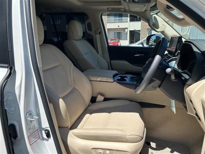 2024 Toyota LAND CRUISER 300 — миниатюра 21