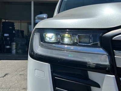 2024 Toyota LAND CRUISER 300 — миниатюра 36