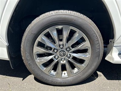 2024 Toyota LAND CRUISER 300 — миниатюра 39