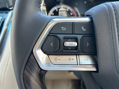 صورة 8 لـ 2024 Toyota LAND CRUISER 300