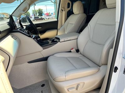 2024 Toyota LAND CRUISER 300 — миниатюра 23