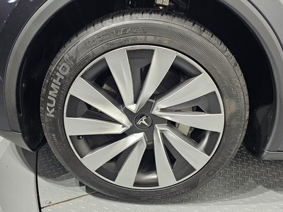 TESLA MODEL Y - 6