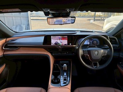 TOYOTA CROWN SPORT - 2