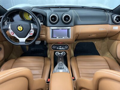 FERRARI CALIFORNIA - 10