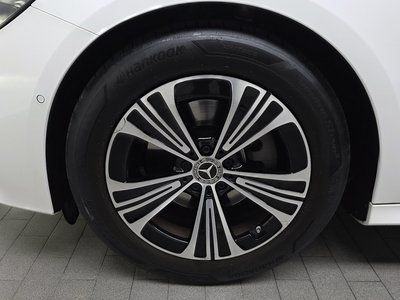 MERCEDES-BENZ E-CLASS - 6