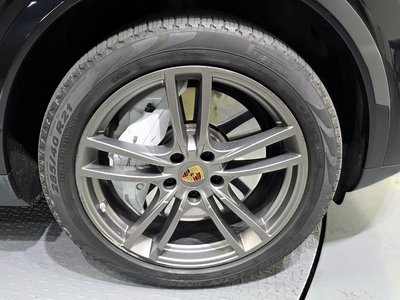 PORSCHE CAYENNE - 8