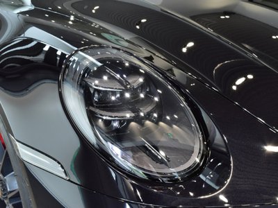 PORSCHE 911 - 9