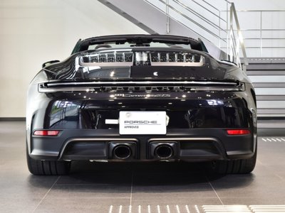 PORSCHE 911 - 4