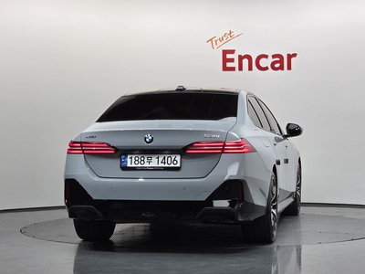 صورة 3 لـ 2024 BMW 5 SERIES