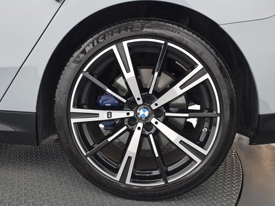 صورة 8 لـ 2024 BMW 5 SERIES