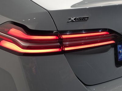 صورة 10 لـ 2024 BMW 5 SERIES