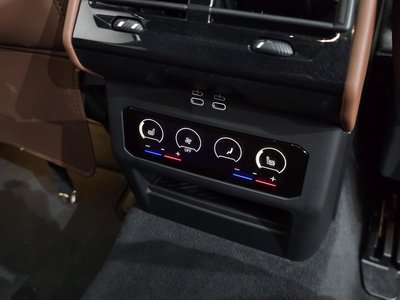 صورة مصغرة 33 لـ 2024 BMW 5 SERIES
