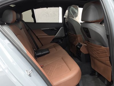 صورة مصغرة 17 لـ 2024 BMW 5 SERIES