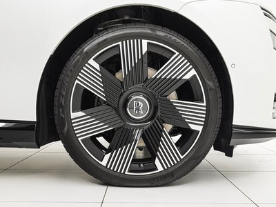 صورة 8 لـ 2025 ROLLS-ROYCE SPECTRE