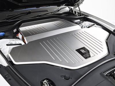 صورة 9 لـ 2025 ROLLS-ROYCE SPECTRE
