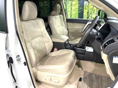 TOYOTA LAND CRUISER PRADO - 9