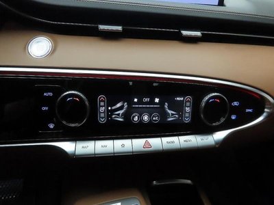 صورة مصغرة 16 لـ 2021 Genesis GV70