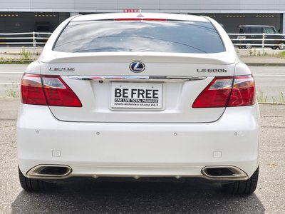 صورة 7 لـ 2010 Lexus LS