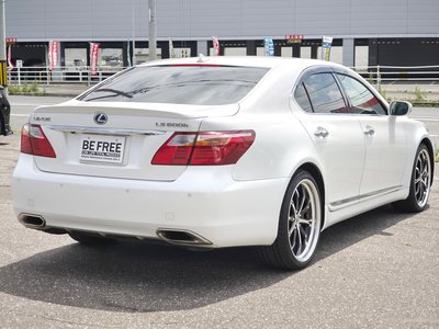 صورة 6 لـ 2010 Lexus LS