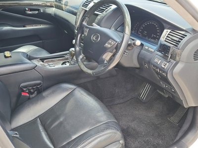 صورة مصغرة 22 لـ 2010 Lexus LS