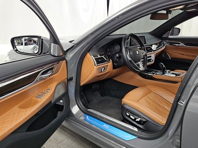 BMW 7 SERIES - 10
