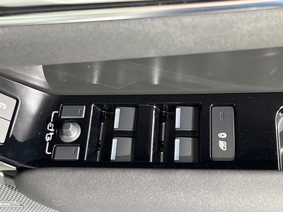 2025 LAND Rover RANGE ROVER VELAR 缩略图 60