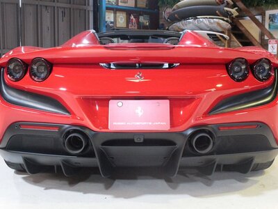 FERRARI F8 SPIDER - 10