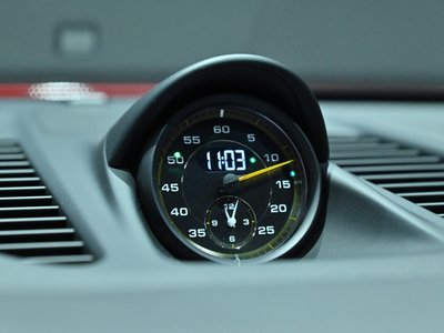 PORSCHE 911 - 4