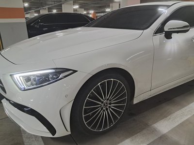 MERCEDES-BENZ CLS - 1