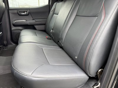 2018 Toyota TACOMA 照片 22