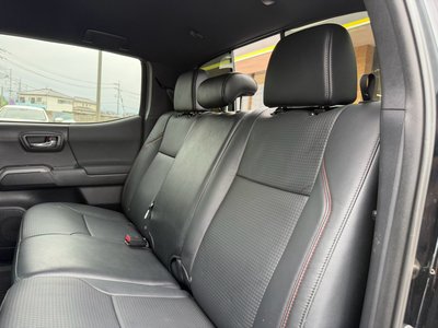 2018 Toyota TACOMA 照片 23