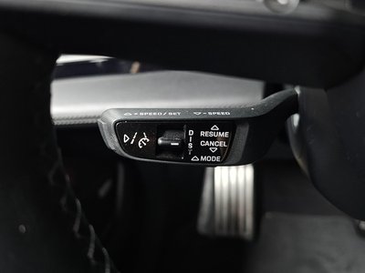 صورة مصغرة 18 لـ 2021 Porsche TAYCAN