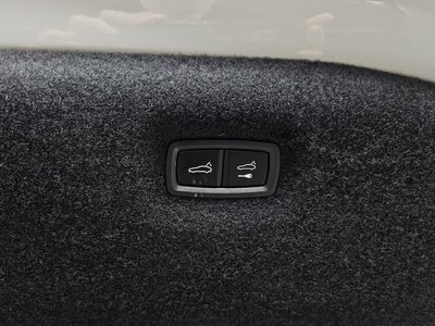 صورة مصغرة 24 لـ 2021 Porsche TAYCAN
